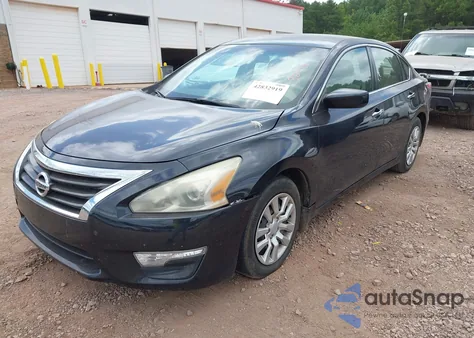 2015 Nissan Altima 2.5 S from USA, damaged, VIN 1N4AL3AP4FC430636